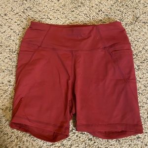 Biker shorts red